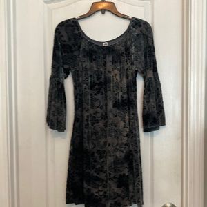 Honeyme boutique black and gray dress Size S